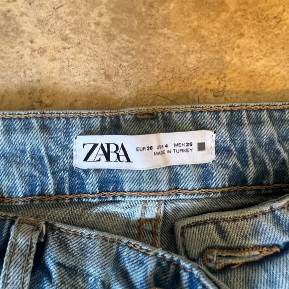 Zara Straight Denim Jean - Picture 2 of 3